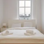 Apartment Homely By Bookinghost *