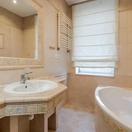 Bielsko-biała Homely By Bookinghost Apartament *