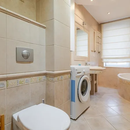 Homely By Bookinghost דירה *