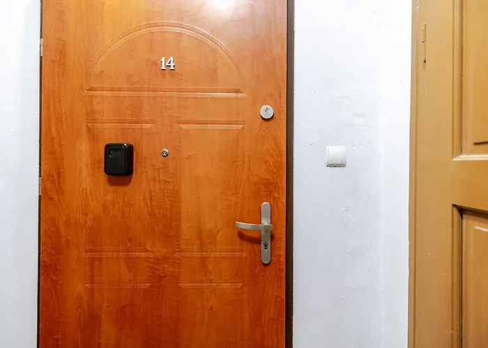 Homely By Bookinghost * ביילסקו-ביאלה