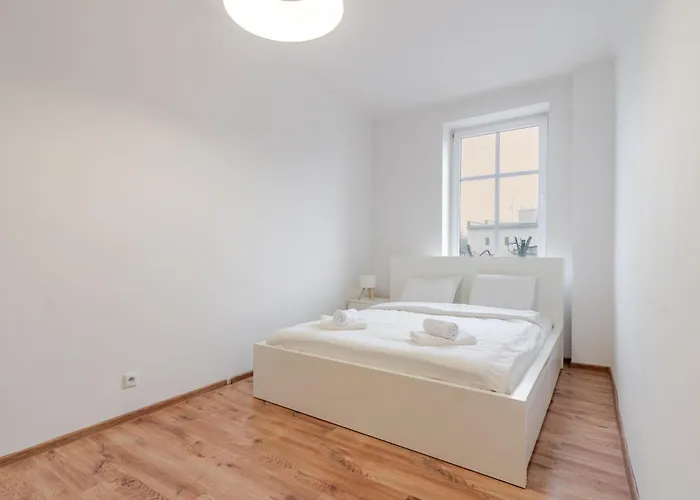 Homely By Bookinghost Apartmán