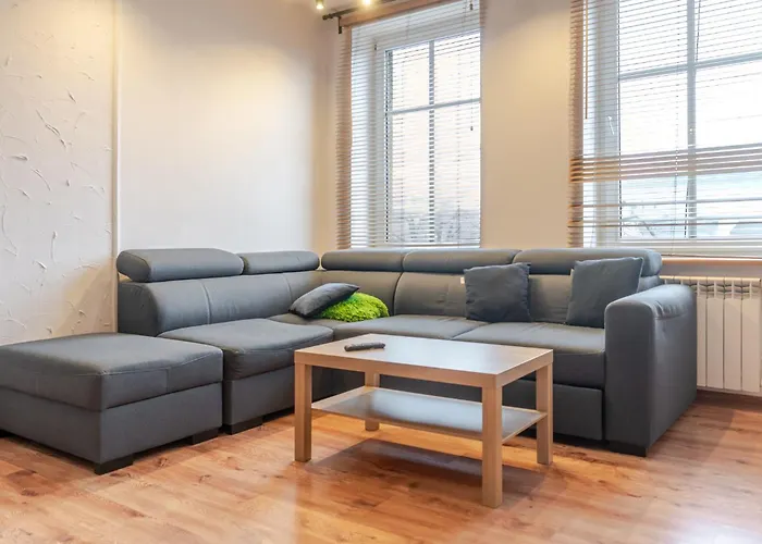 Apartmán Homely By Bookinghost