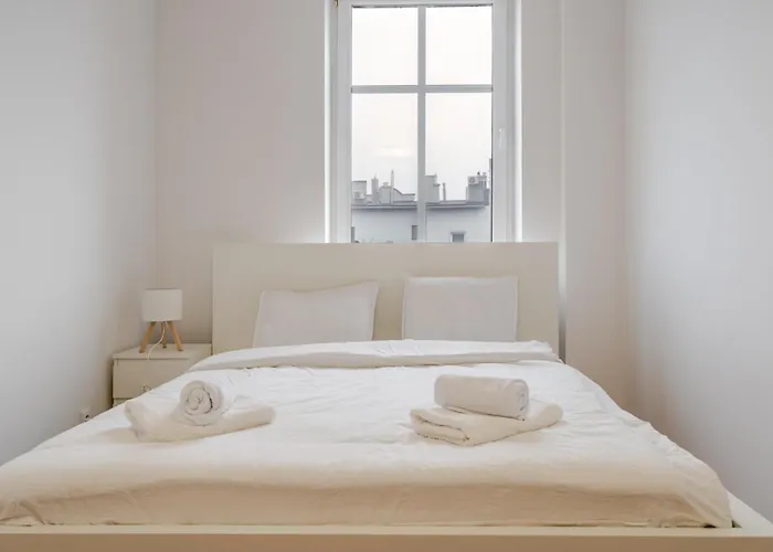 Apartmán Homely By Bookinghost *