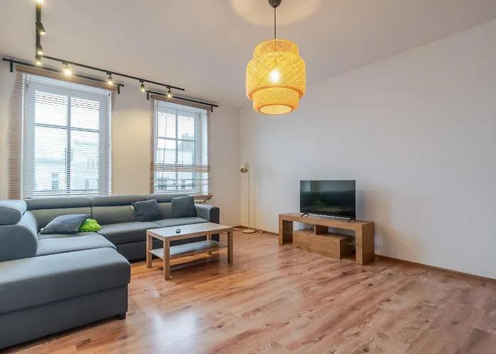 Apartmán Homely By Bookinghost