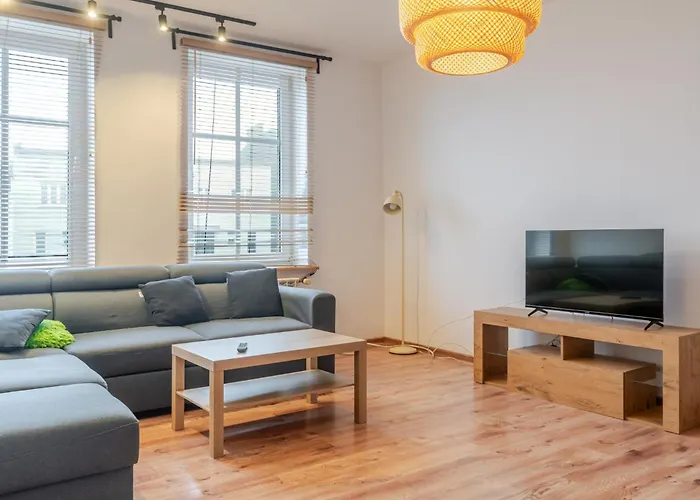 Apartmán Homely By Bookinghost